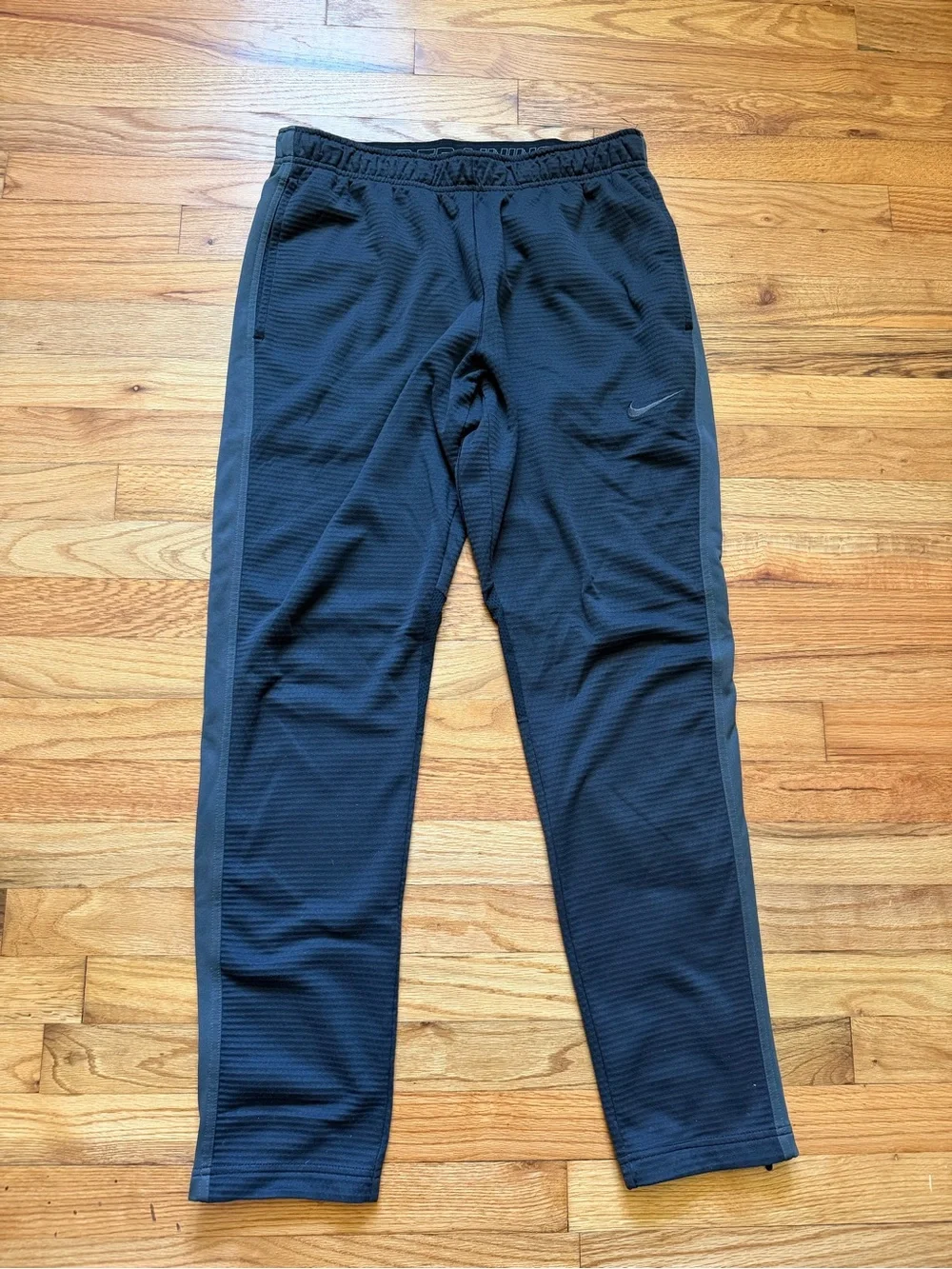 Nike Men’s Black & Dark Gray Training Joggers